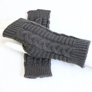 Gray Cable Knit Fingerless Gloves